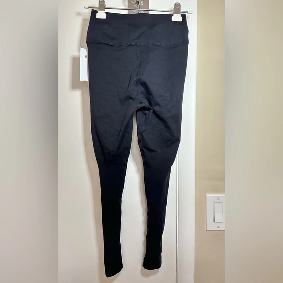 NWT Spiritual Gangster Black Lightweight Super Comfy Leggings Size M/L - Picture 2 of 7